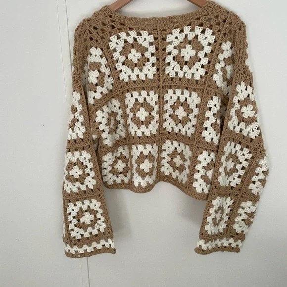 Granny Square Crochet Pattern Sweater - Brown & White - Picture 4 of 9